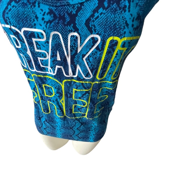 Zumba Wear tank top Size Large - Picture 12 of 15